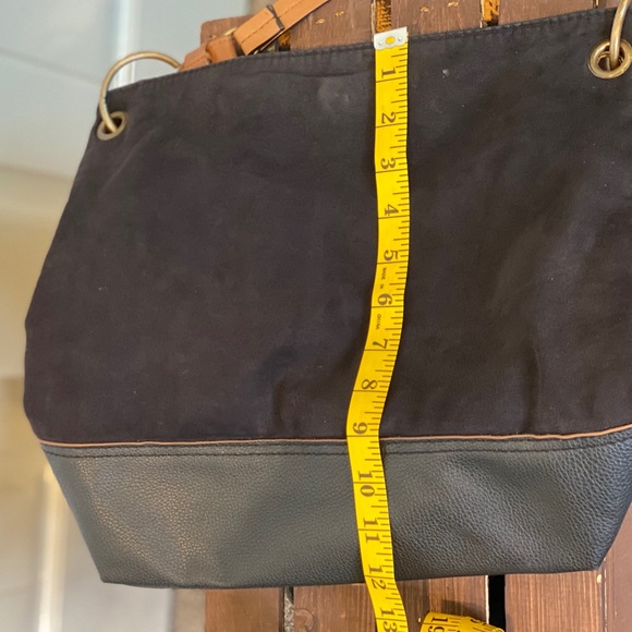 American Eagle Suede Crossbody Hobo Bag - Picture 11 of 12